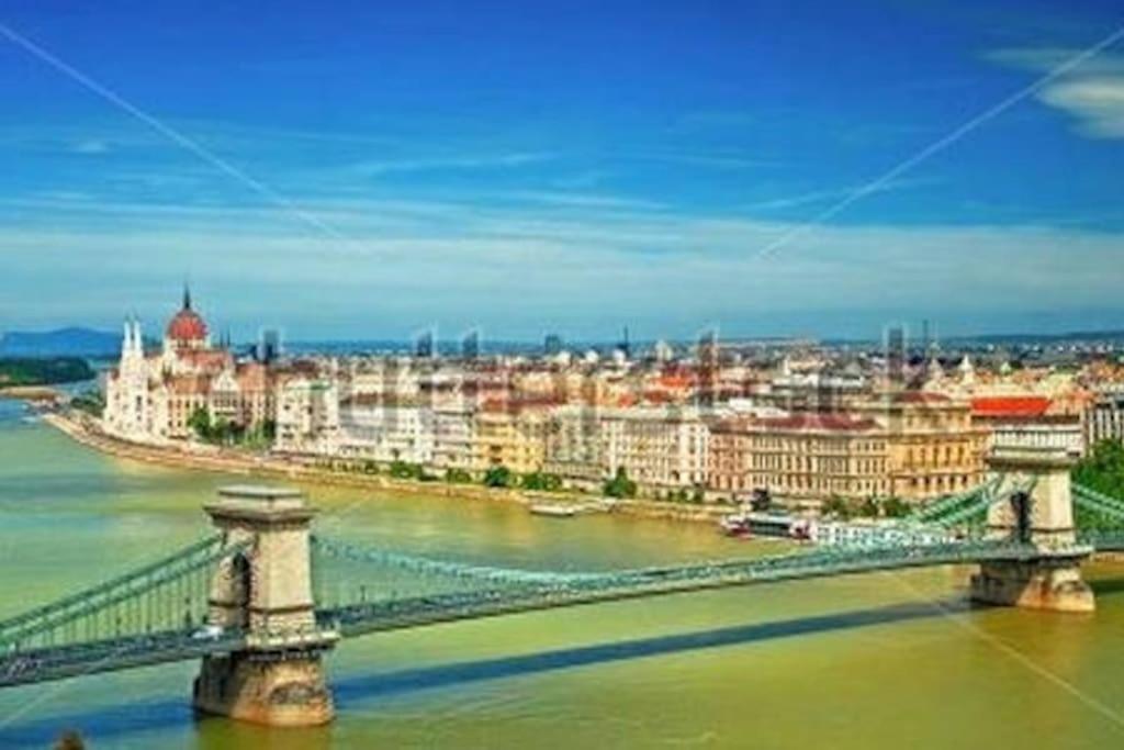 Always A Huge Sale! Apartamento *